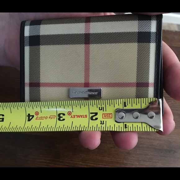 Authentic Burberry Nova Check Wallet - Picture 4 of 6